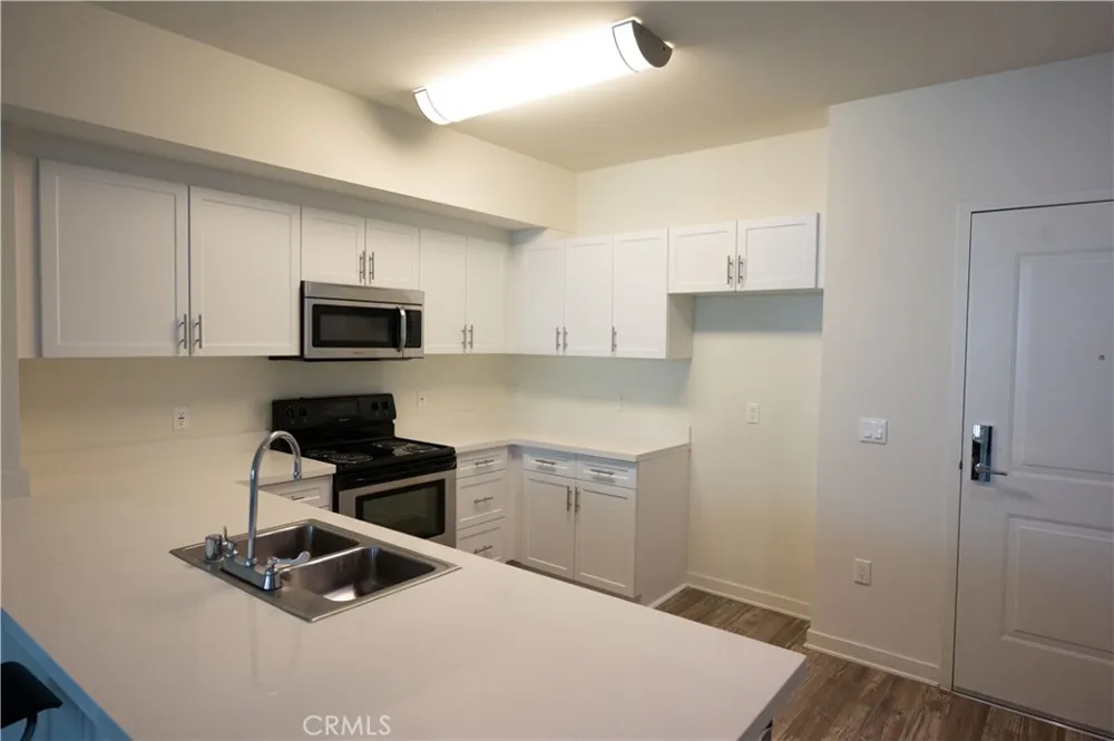 12655 Bluff Creek Drive #123 Playa Vista, CA 90094