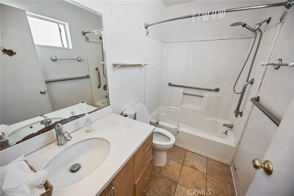 12306 Idaho Avenue Los Angeles, CA 90025