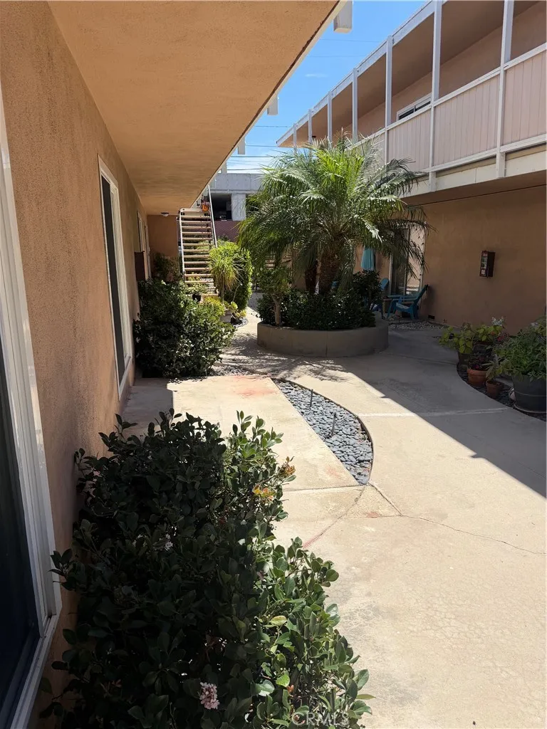 224 Lomita El Segundo, CA 90245