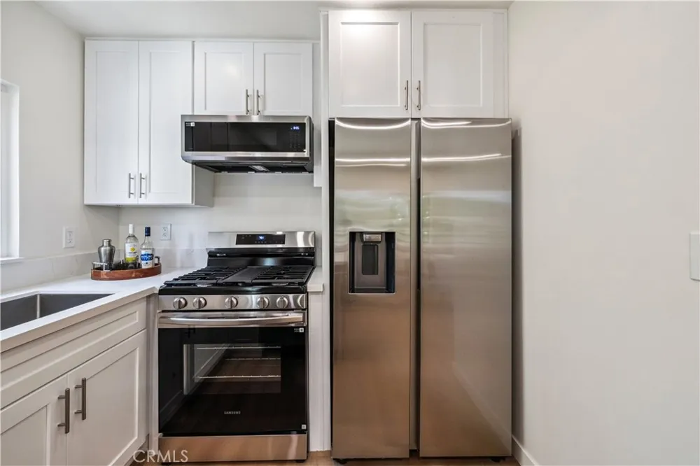 11722 Avon Way #103 Los Angeles, CA 90066