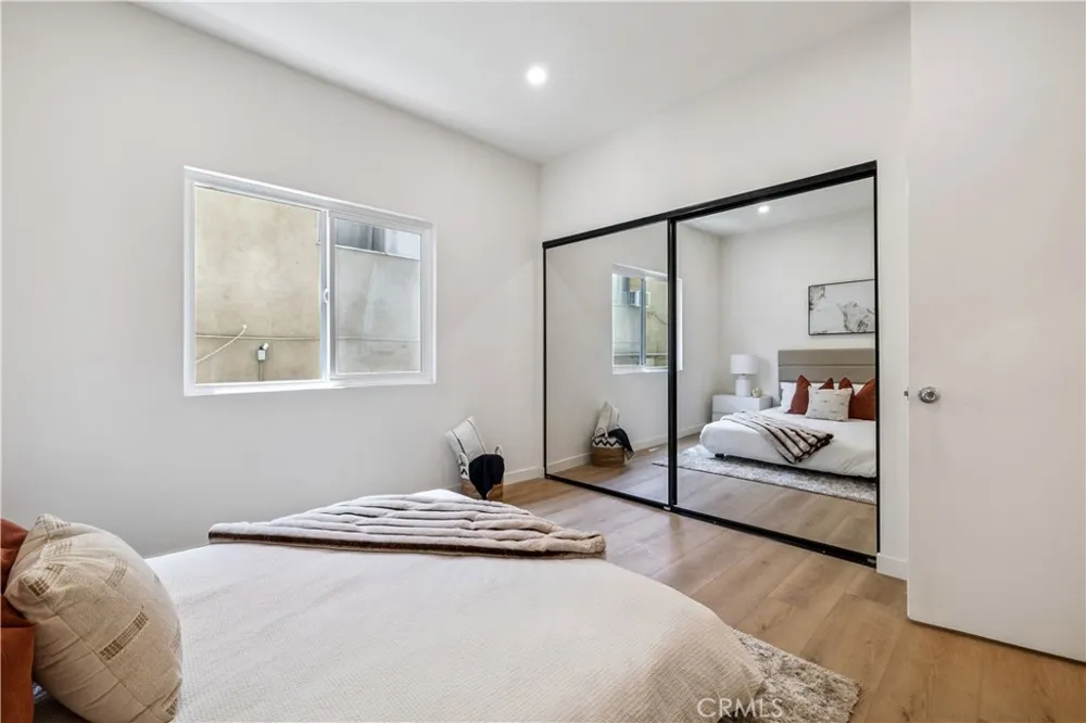 11722 Avon Way #103 Los Angeles, CA 90066