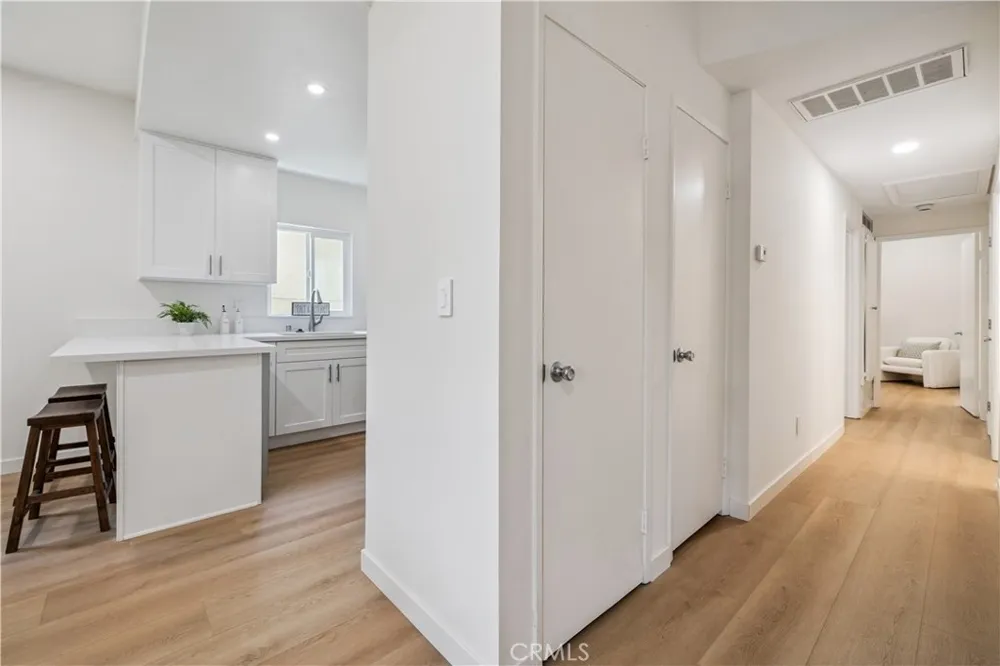11722 Avon Way #103 Los Angeles, CA 90066