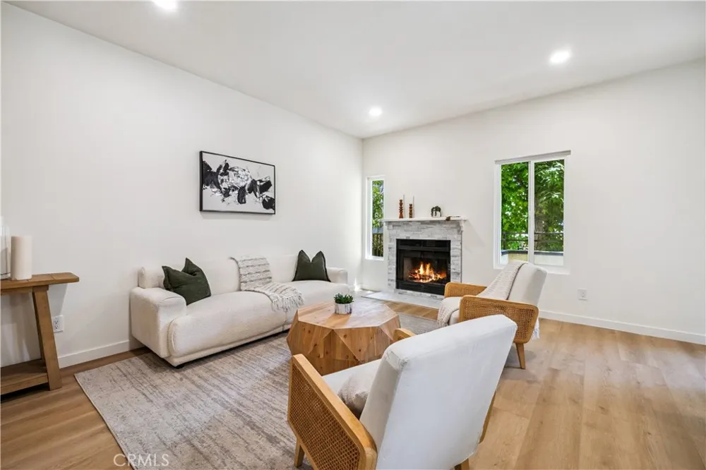 11722 Avon Way #103 Los Angeles, CA 90066
