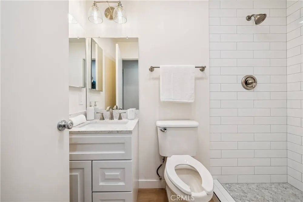 11722 Avon Way #103 Los Angeles, CA 90066