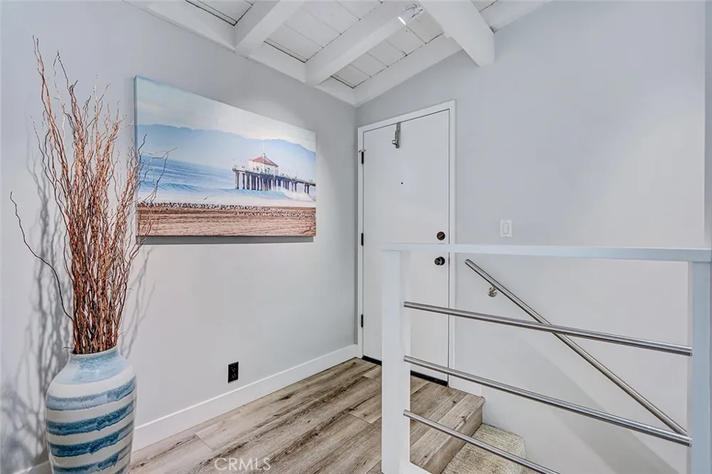 2512 Ocean Manhattan Beach, CA 90266