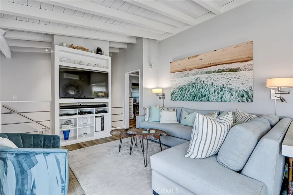 2512 Ocean Manhattan Beach, CA 90266