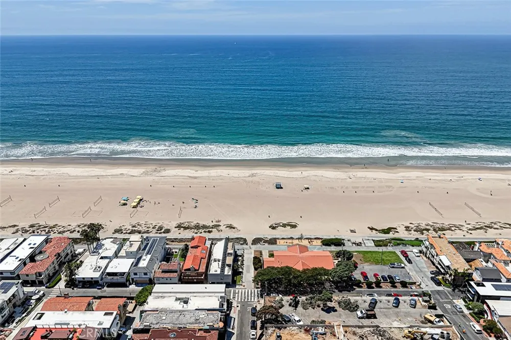 2512 Ocean Manhattan Beach, CA 90266