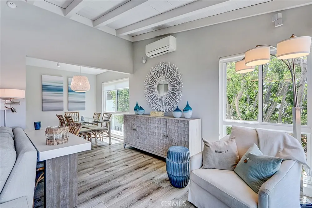 2512 Ocean Manhattan Beach, CA 90266