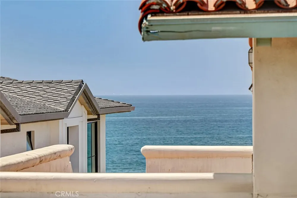 2512 Ocean Manhattan Beach, CA 90266
