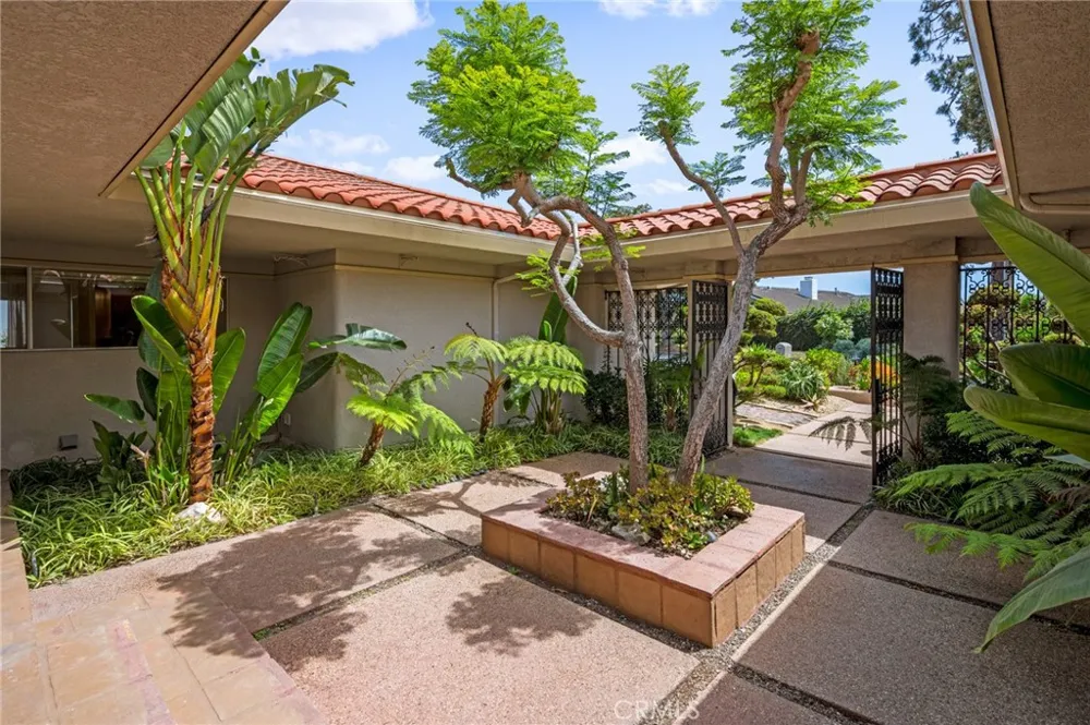 7117 Avenida Altisima Rancho Palos Verdes, CA 90275