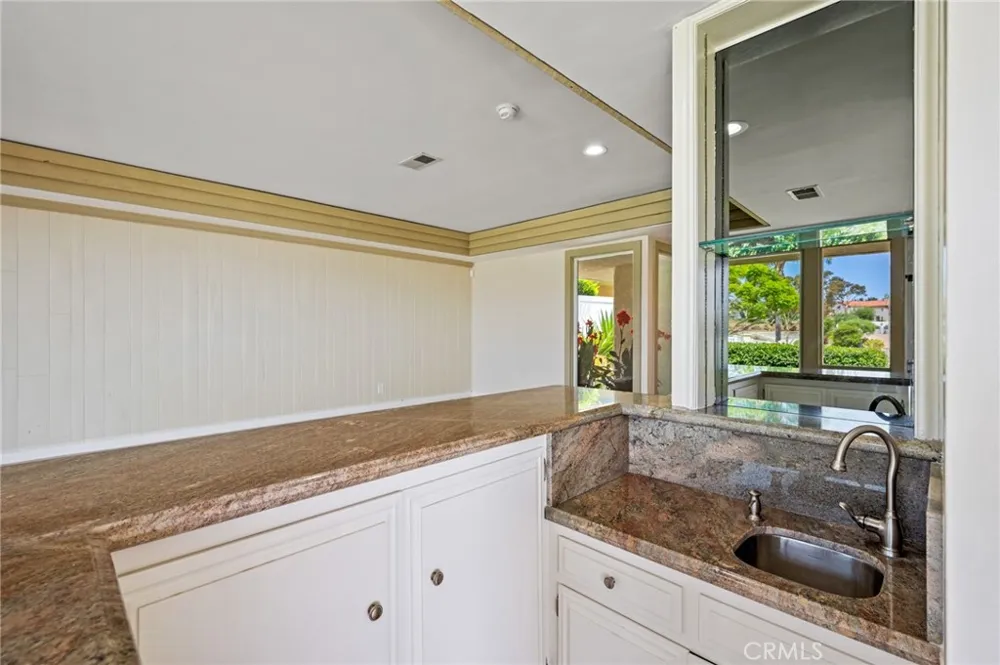 7117 Avenida Altisima Rancho Palos Verdes, CA 90275