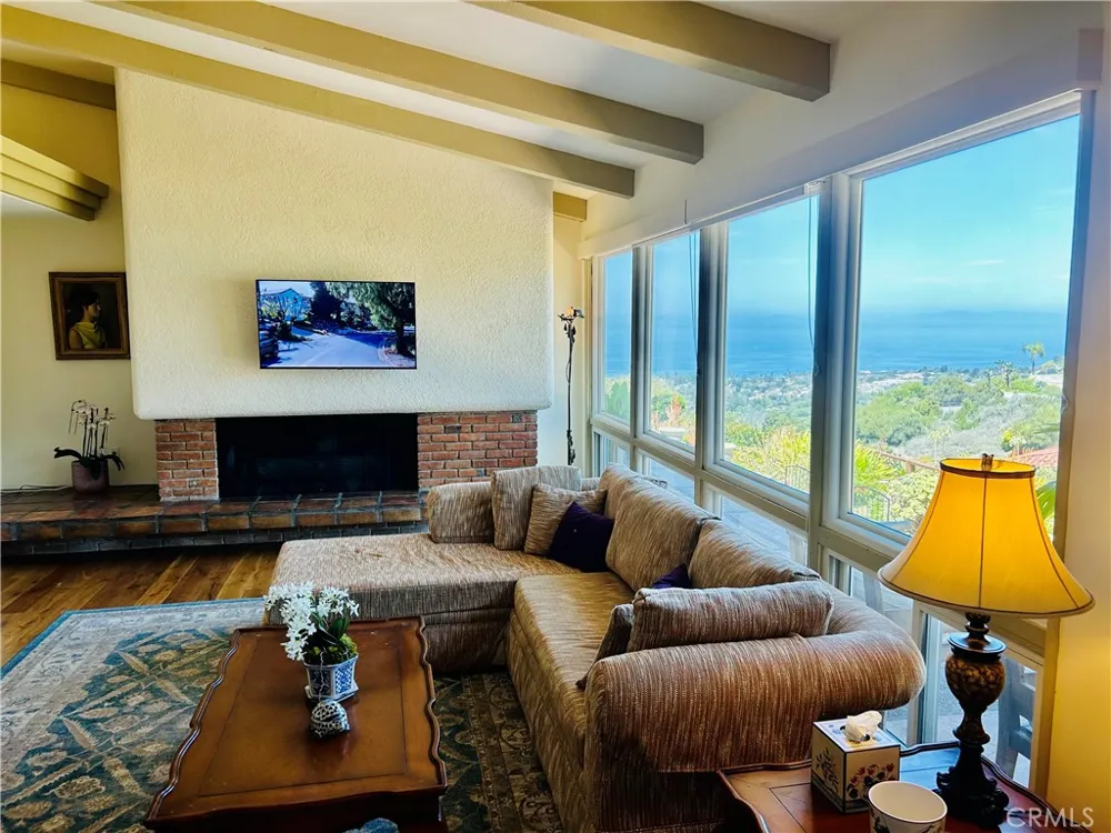 7117 Avenida Altisima Rancho Palos Verdes, CA 90275