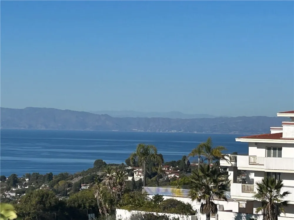 7117 Avenida Altisima Rancho Palos Verdes, CA 90275