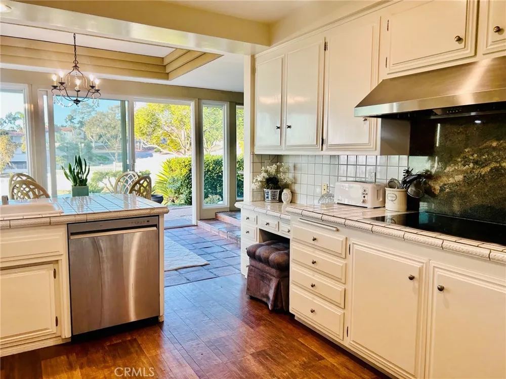 7117 Avenida Altisima Rancho Palos Verdes, CA 90275