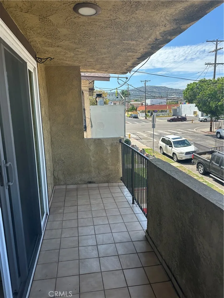 683 W 12th #2 San Pedro, CA 90015