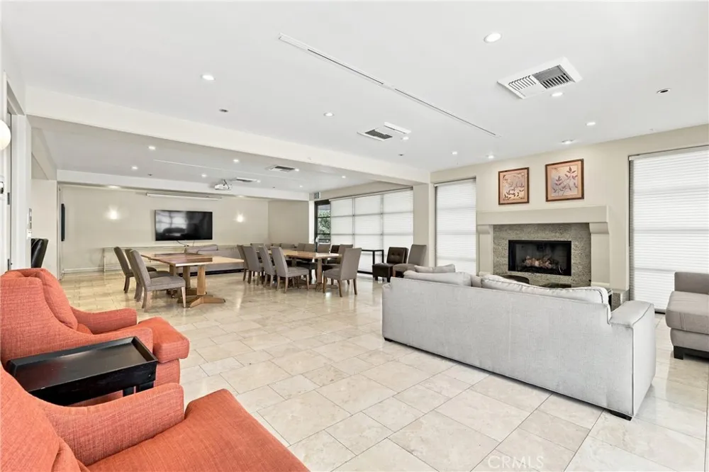 600 W 9th #910 Los Angeles, CA 90015