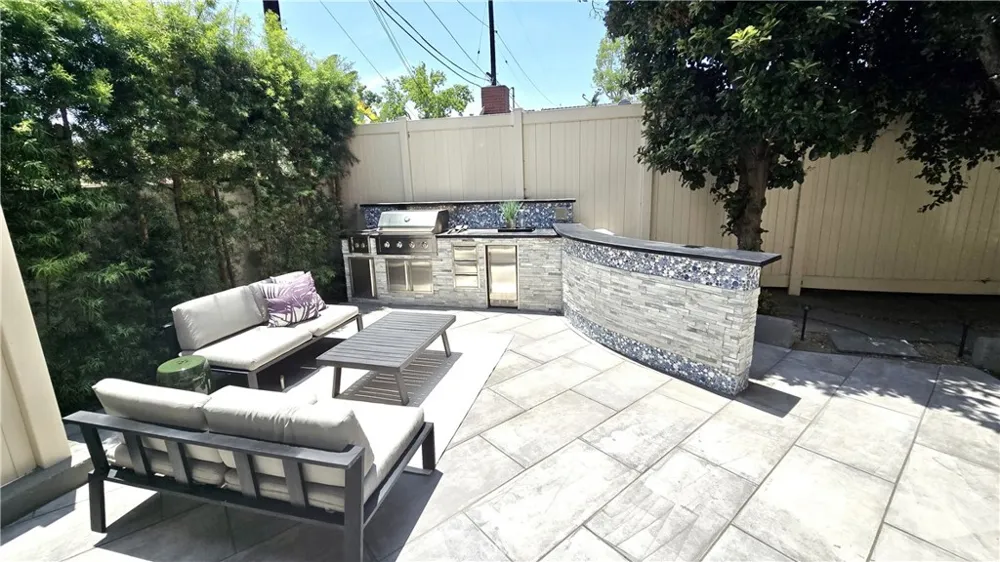533 Daniel Freeman Circle Inglewood, CA 90301