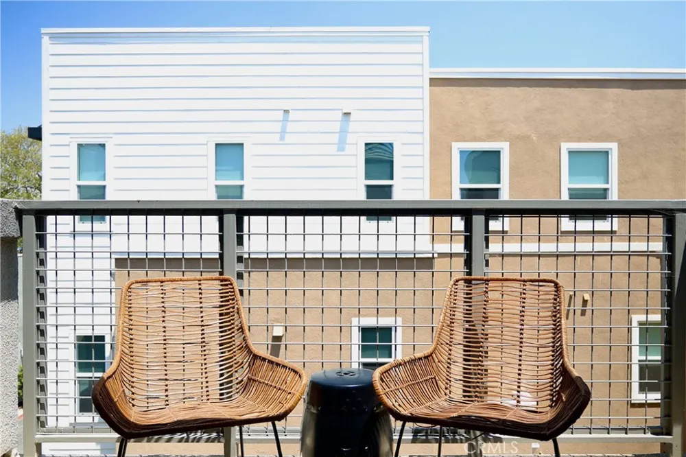 533 Daniel Freeman Circle Inglewood, CA 90301