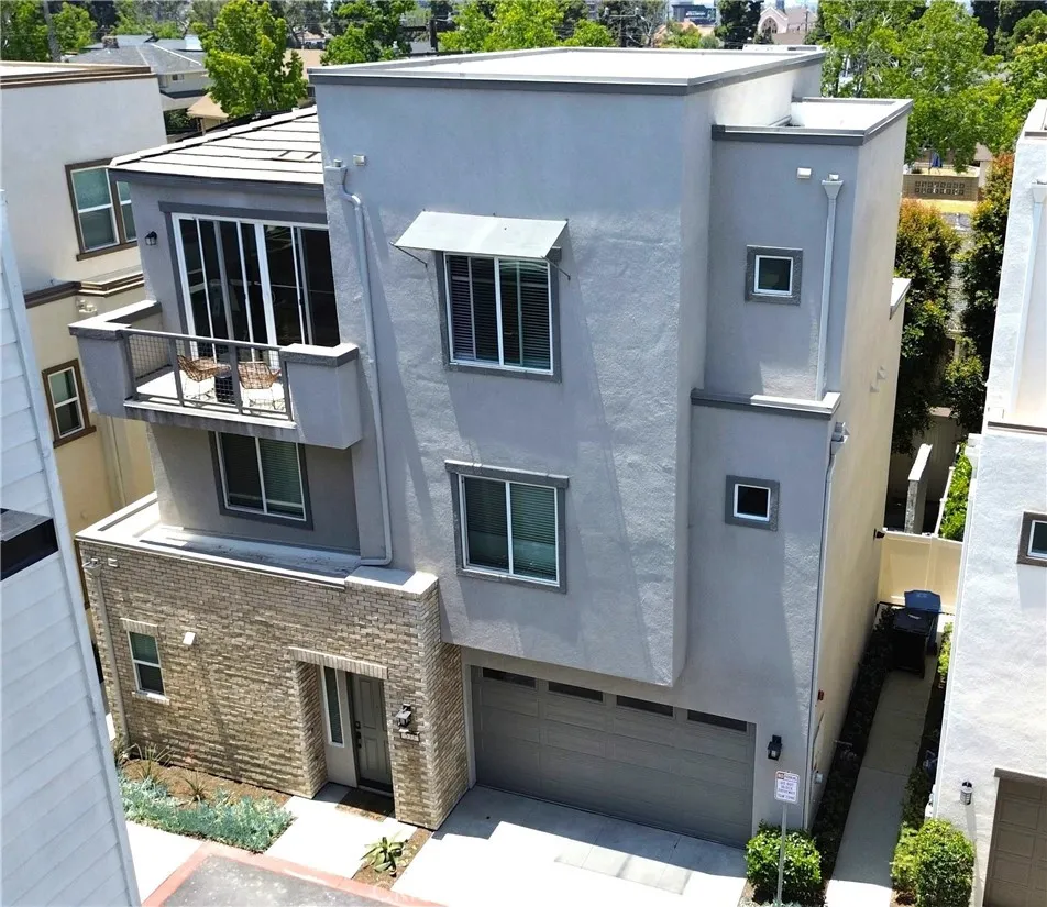 533 Daniel Freeman Circle Inglewood, CA 90301