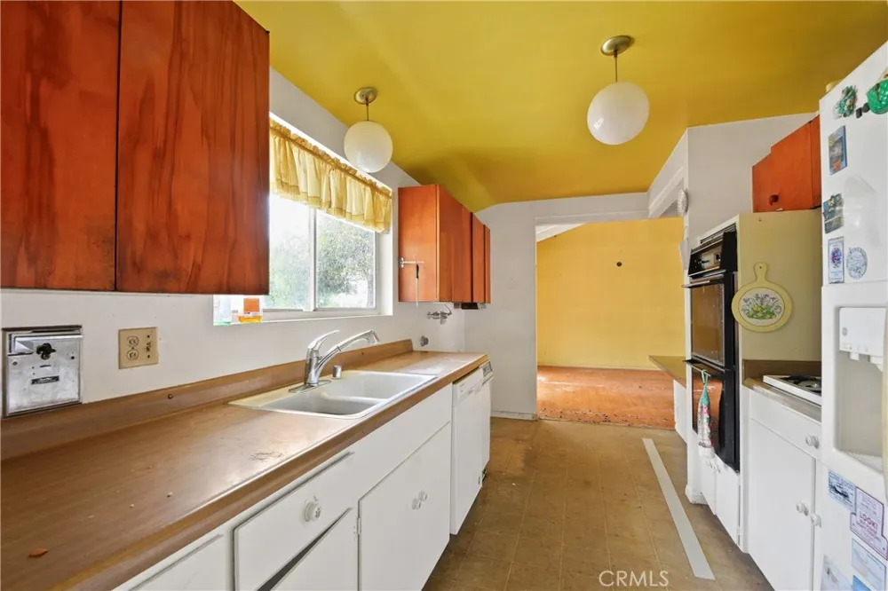 5153 Willow Wood Rolling Hills Estates, CA 90274