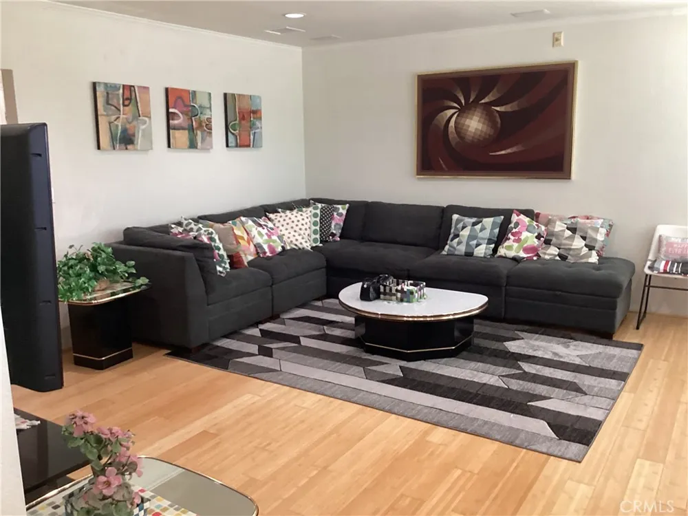 2519 El Dorado Torrance, CA 90503