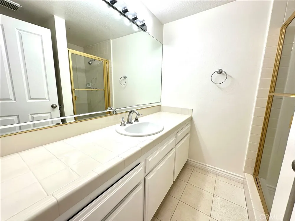 2545 Via Campesina #204 Palos Verdes Estates, CA 90274