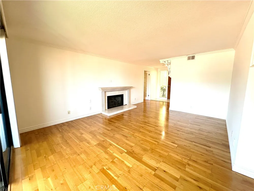 2545 Via Campesina #204 Palos Verdes Estates, CA 90274