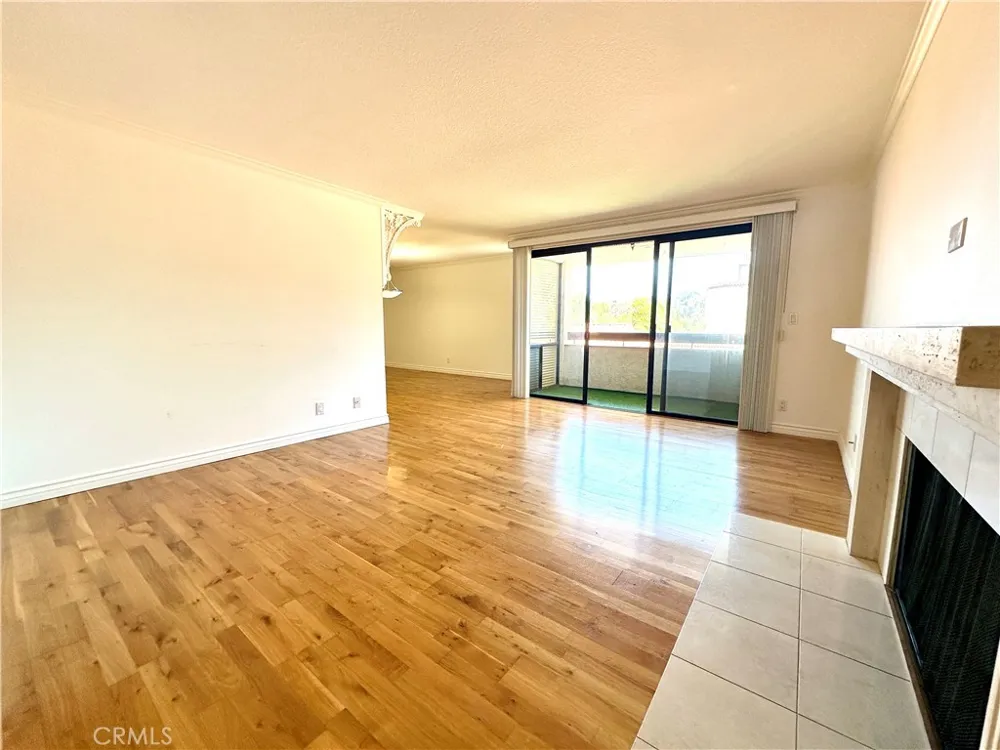 2545 Via Campesina #204 Palos Verdes Estates, CA 90274