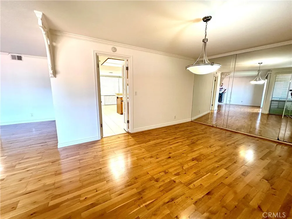 2545 Via Campesina #204 Palos Verdes Estates, CA 90274