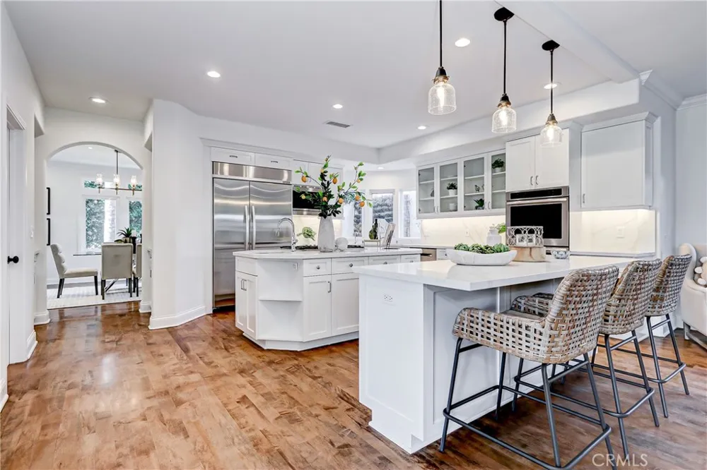 819 11th Manhattan Beach, CA 90266