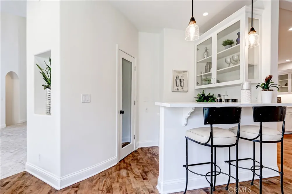 819 11th Manhattan Beach, CA 90266