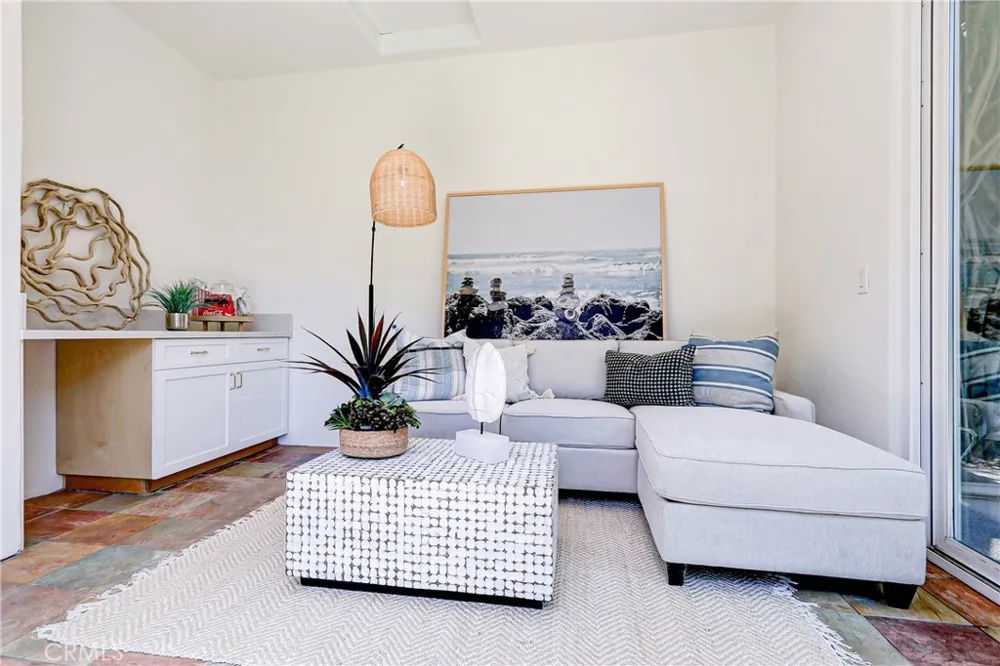 819 11th Manhattan Beach, CA 90266