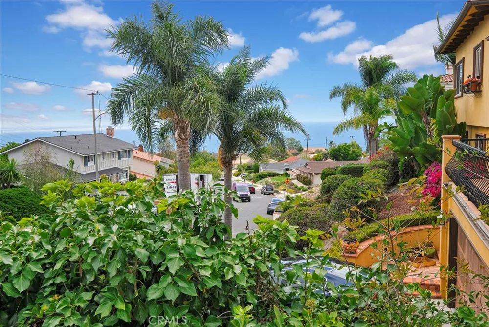 6551 Abbottswood Drive Rancho Palos Verdes, CA 90275