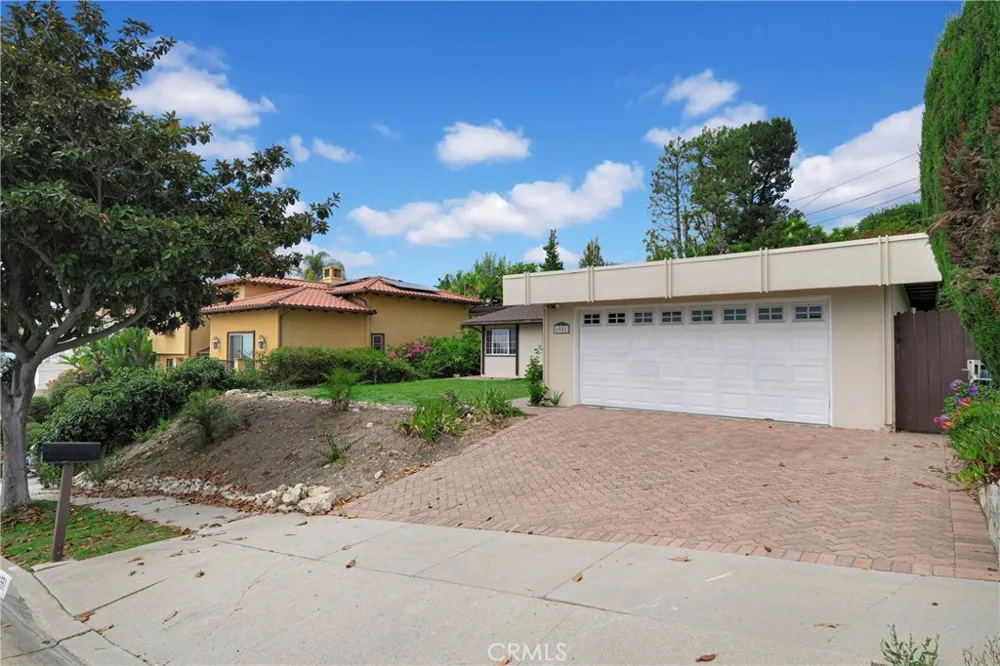 6551 Abbottswood Drive Rancho Palos Verdes, CA 90275