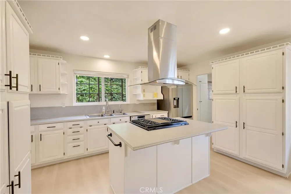 6551 Abbottswood Drive Rancho Palos Verdes, CA 90275