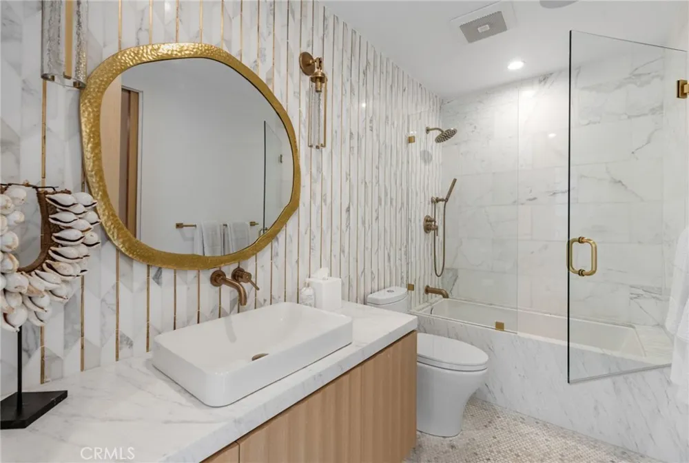 2200 The Strand #A Manhattan Beach, CA 90266