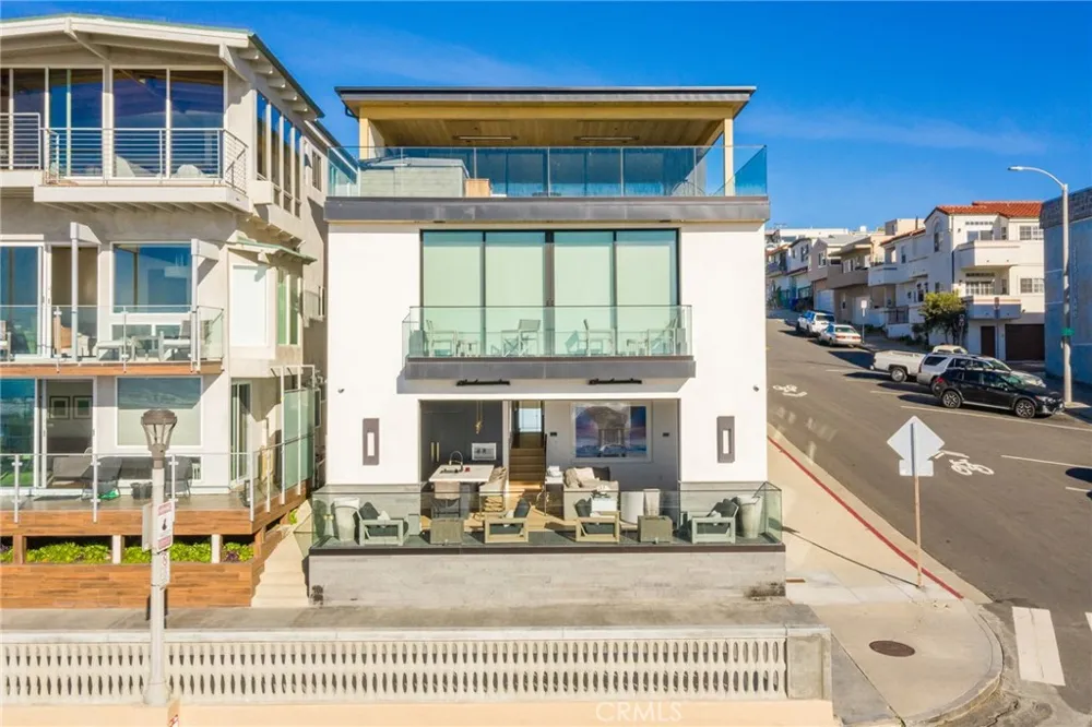 2200 The Strand #A Manhattan Beach, CA 90266