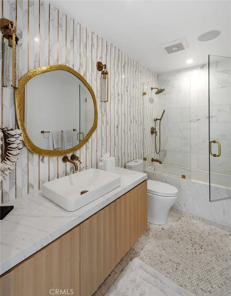 2200 The Strand #A Manhattan Beach, CA 90266