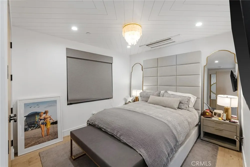 2200 The Strand #A Manhattan Beach, CA 90266