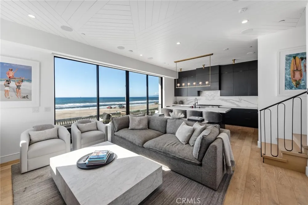 2200 The Strand #A Manhattan Beach, CA 90266