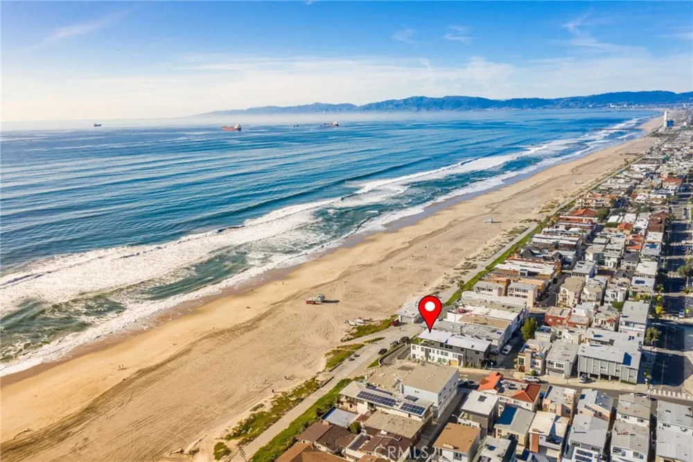 2200 The Strand #A Manhattan Beach, CA 90266