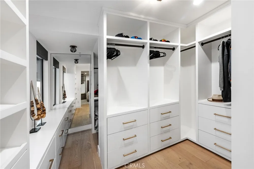 2200 The Strand #A Manhattan Beach, CA 90266