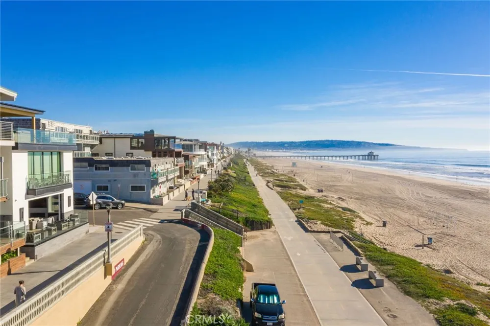 2200 The Strand #A Manhattan Beach, CA 90266