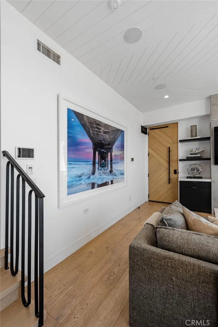2200 The Strand #A Manhattan Beach, CA 90266