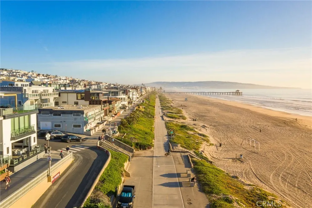 2200 The Strand #A Manhattan Beach, CA 90266