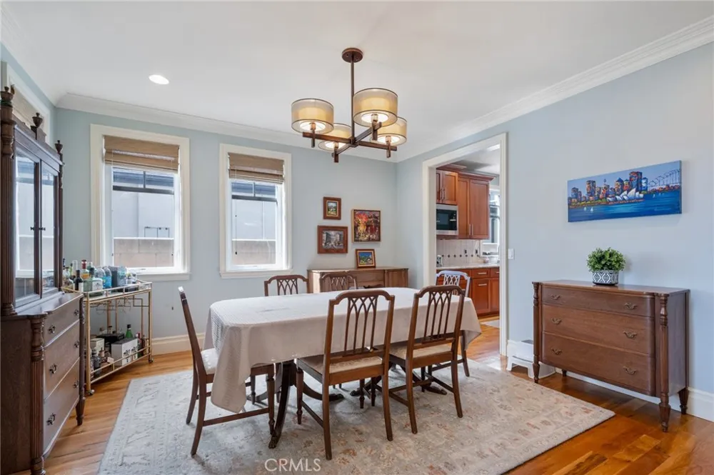 711 30th Hermosa Beach, CA 90254