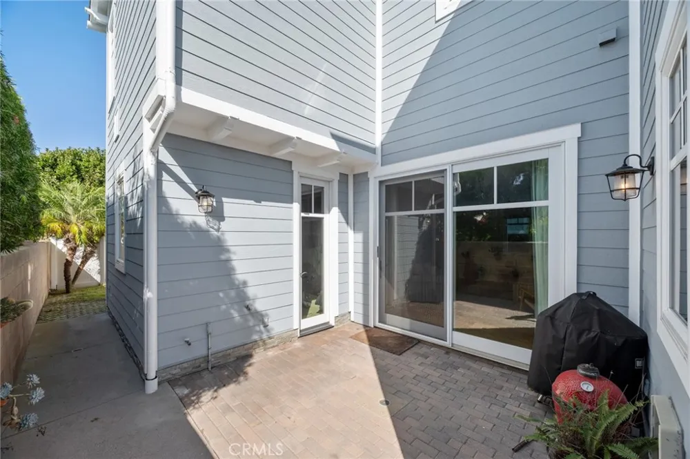 711 30th Hermosa Beach, CA 90254