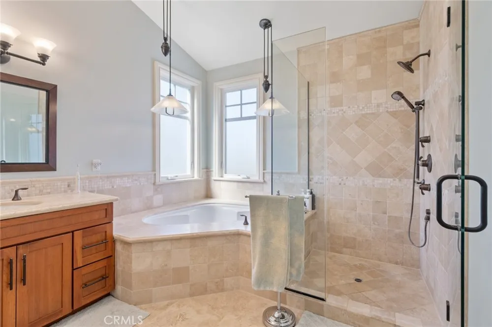 711 30th Hermosa Beach, CA 90254