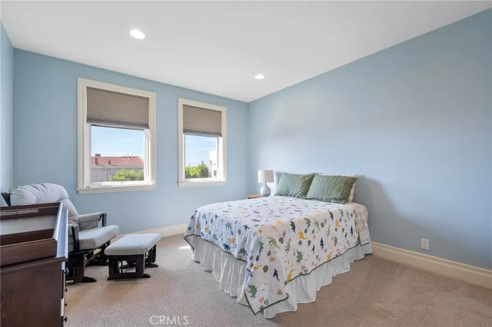 711 30th Hermosa Beach, CA 90254