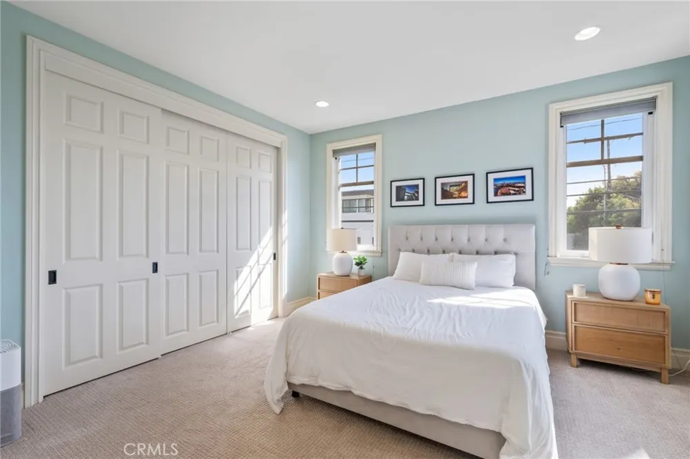 711 30th Hermosa Beach, CA 90254